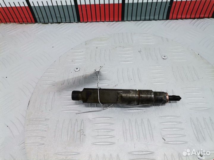 Форсунка Renault Scenic рест. 2002 8200047509