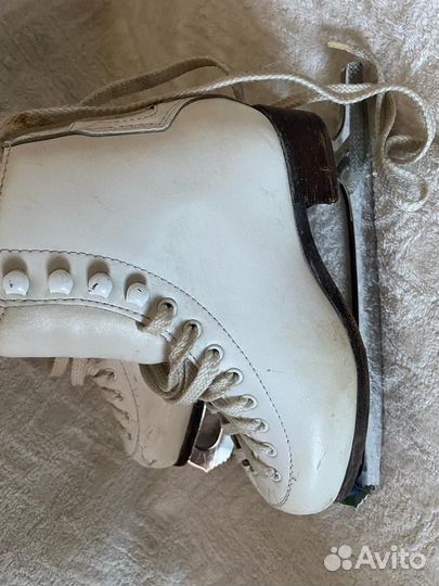 Фигурные коньки wifa