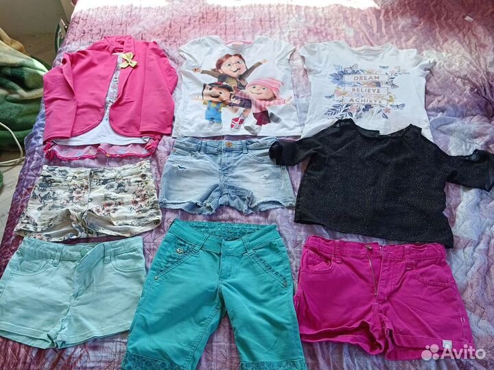 Пакетом шорты и футболки