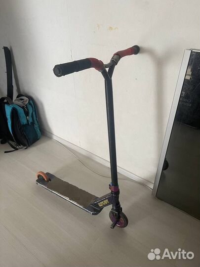 Трюковой самокат Explore