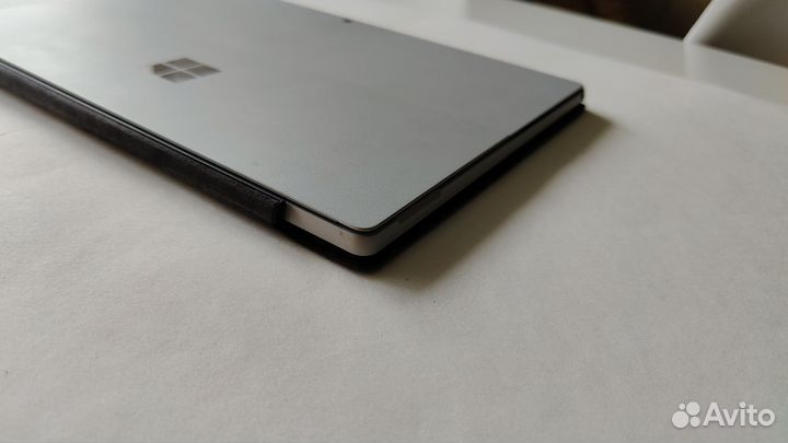 Microsoft surface pro 7 i5 8/128