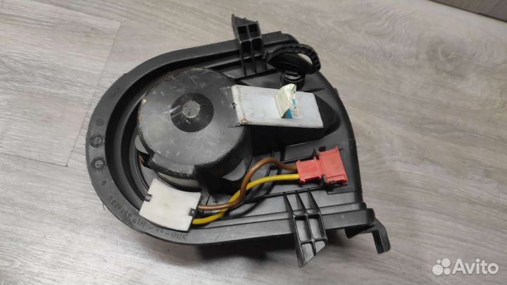 Моторчик печки VW Polo 6N