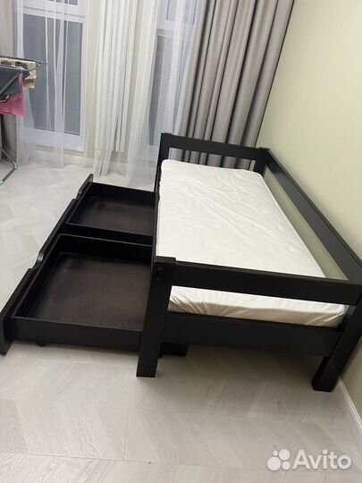 Кровать из сосны 90*190