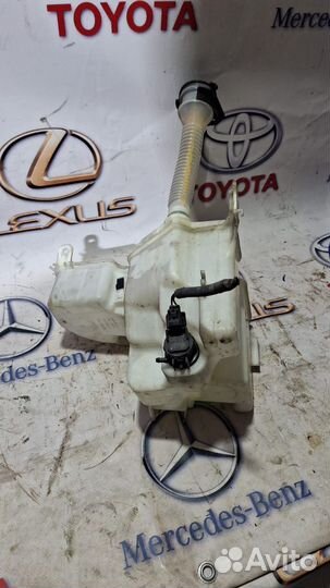 Бачок омывателя Lexus GS 3