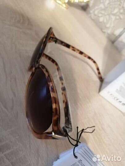 Солнцезащитные очки женские Avon