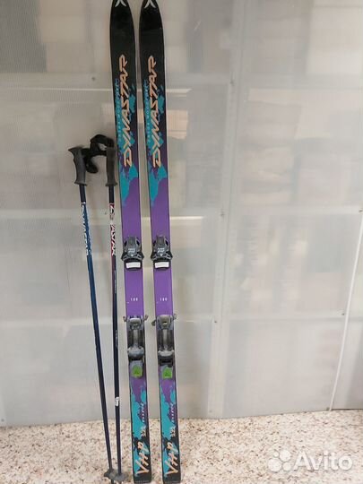 Горные лыжи и ботинки