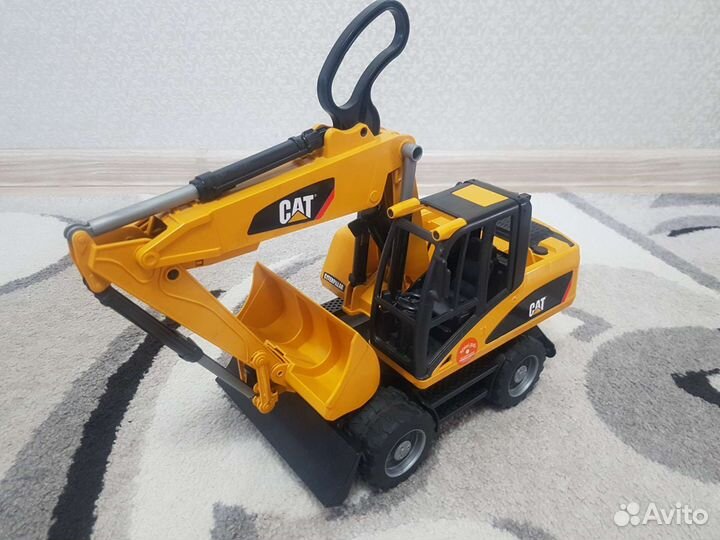 Машинки bruder