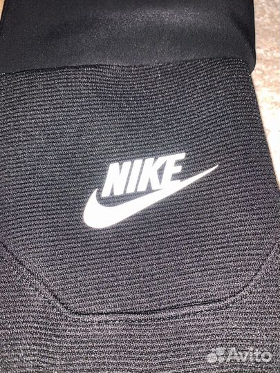 Перчатки Nike