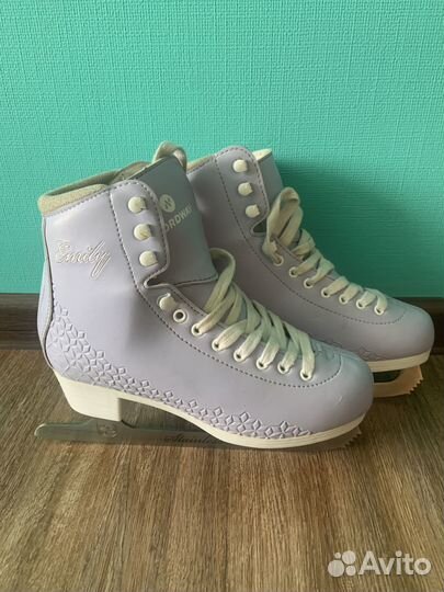 Коньки женские (детские)