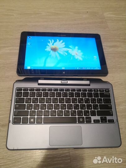 Планшетный компьютер Samsung XE500T1C