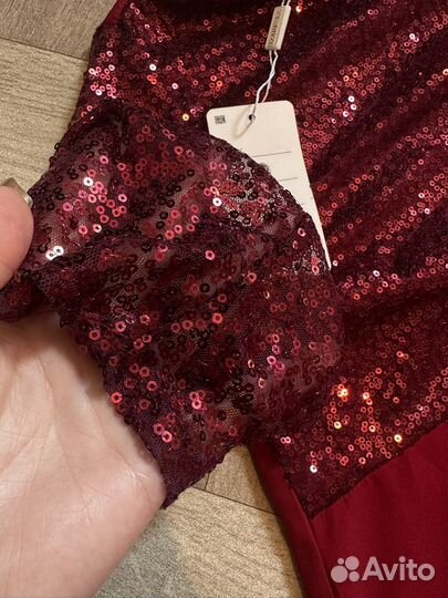 Платье красное новое 52-54