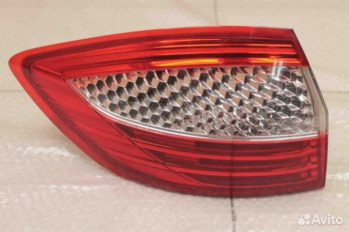 Фонарь наружный левый Ford Mondeo 4 2007-2010