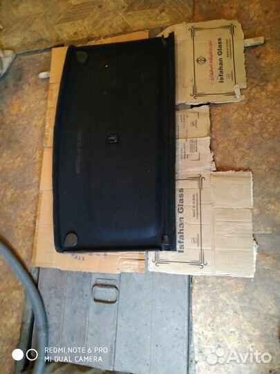 Полка багажника на Volkswagen