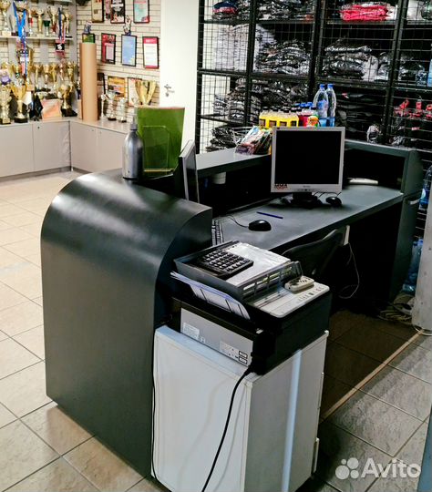 Стойка рецепции/ стол администратора/ ресепшн