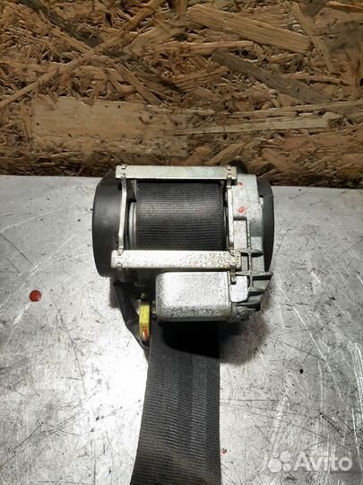 Ремень безопасности перед правый Nissan Qashqai I