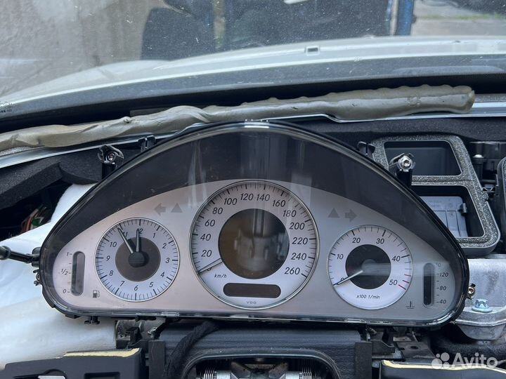 Панель приборов Мерседес w211 e-класс