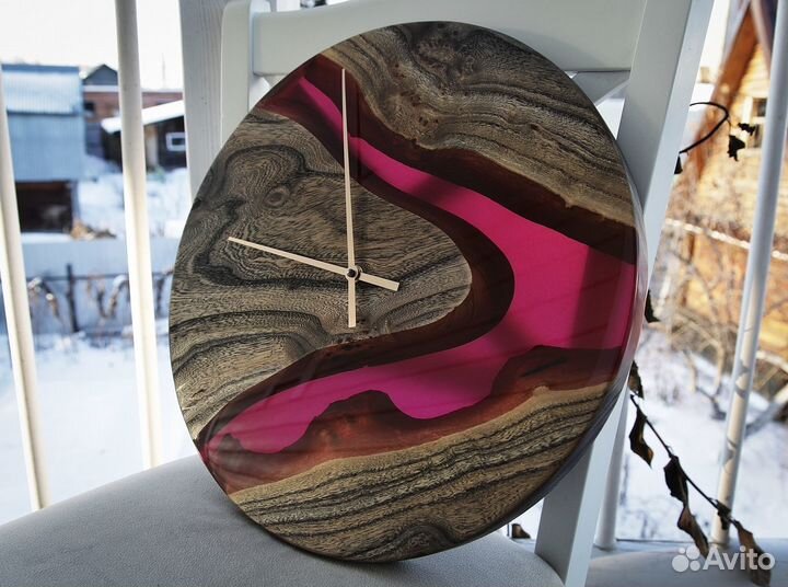 Настенные часы из дерева