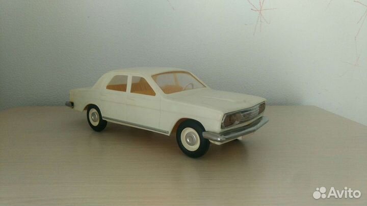 Игрушка Волга газ-24