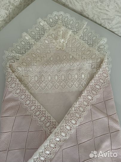 Уголок на выписку кружевной