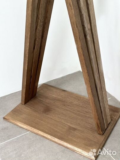 Вешалка в прихожую