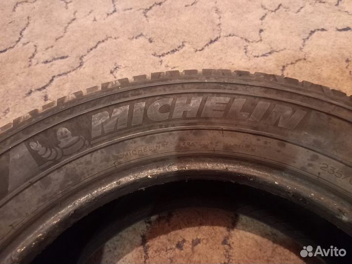 Michelin Latitude Cross 235/65 R17