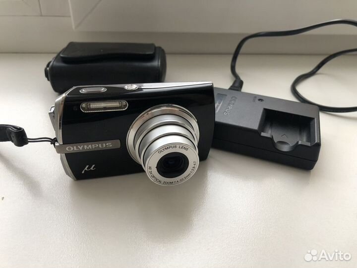 Компактный фотоаппарат