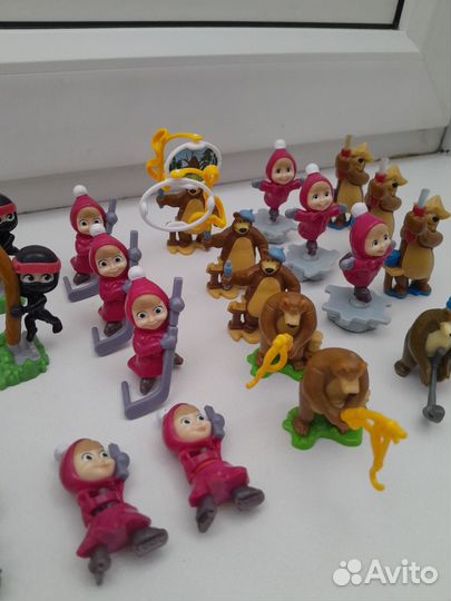 Киндер сюрприз Маша и медведь цена за всё