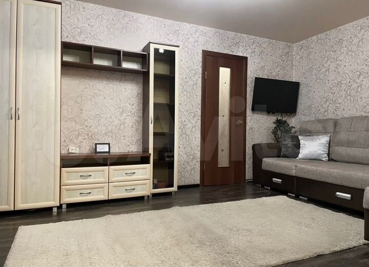 2-к. квартира, 43 м², 3/5 эт.