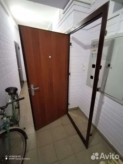 Дверь входная металлическая