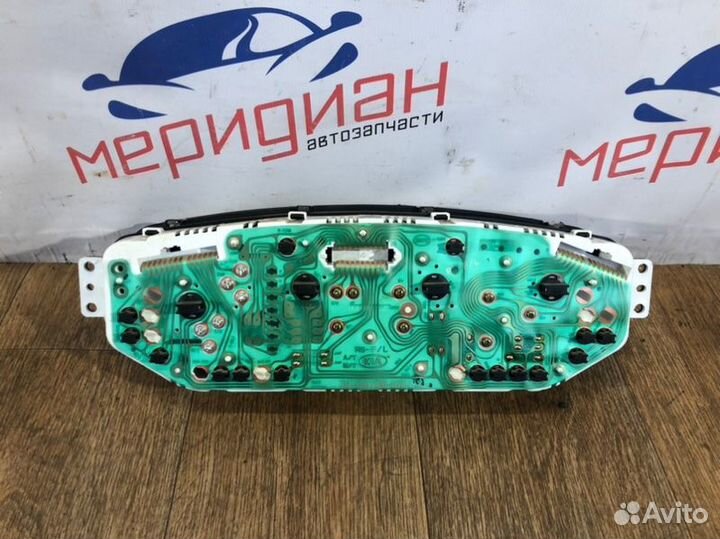 Панель приборов Kia Carens 2004