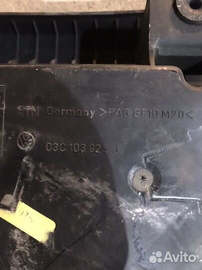 Крышка двигателя верхняя Volkswagen 1.4TSI