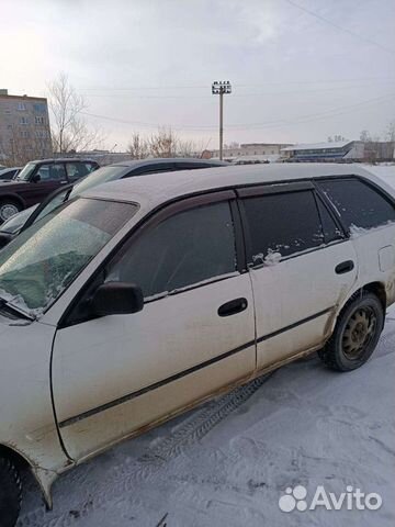 Toyota Corolla 1.6 AT, 2001, 300 000 км