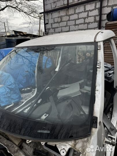 Оригинал Лобовое стекло Skoda Yeti