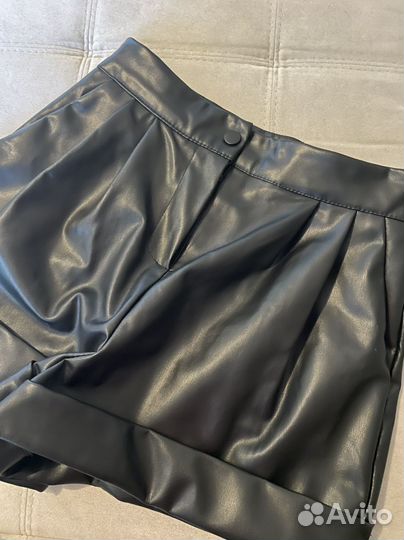 Шорты женские