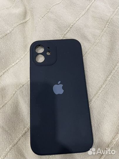 Чехол на iPhone 12