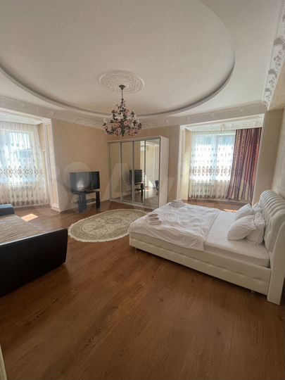3-к. квартира, 150 м², 2/3 эт.