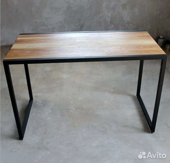 Стол письменный