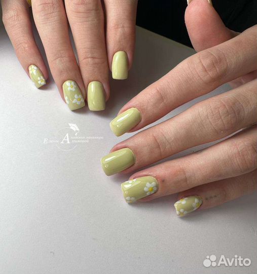 Маникюр и педикюр