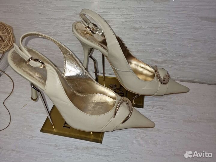 Босоножки женские новые