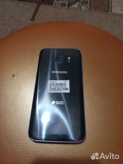 Телефон Samsung galaxy s7