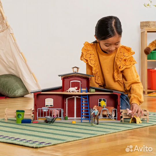 Schleich Farm World 42606 – Красный амбар