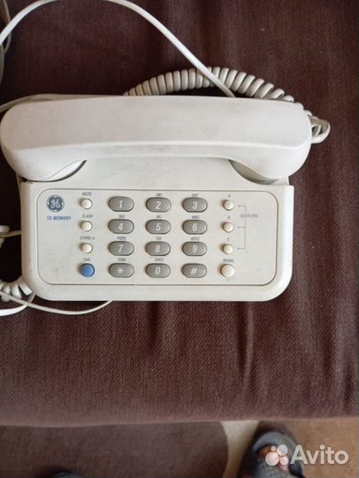 Фотоаппарат и телефон