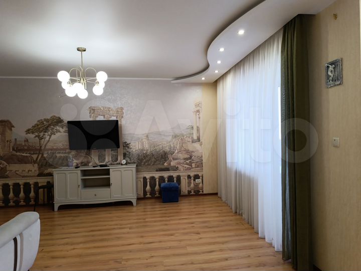 2-к. квартира, 120 м², 6/7 эт.