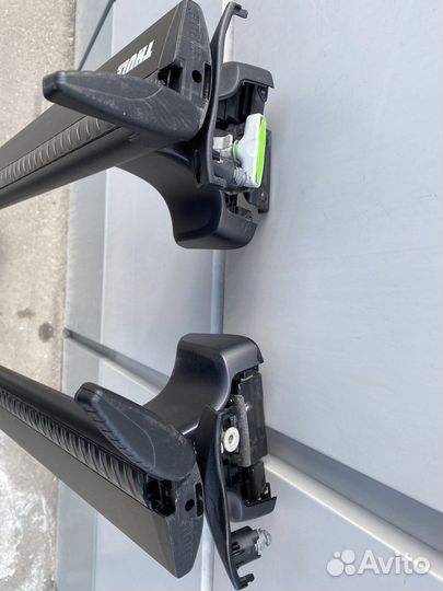 Багажник на крышу thule для infiniti g35x