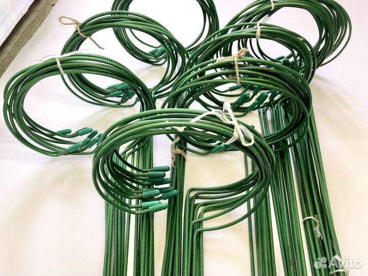 Опоры для растений. Кустодержатели для клубники