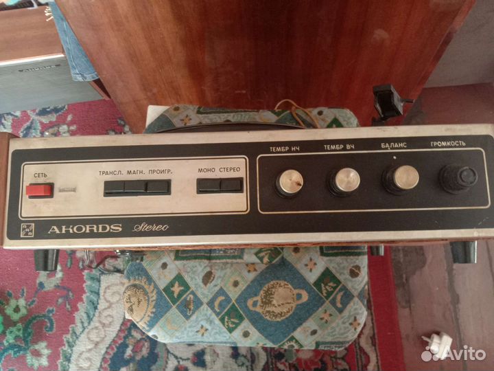 Проигрыватель винила СССР