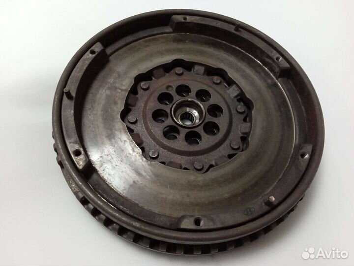 Двухмассовый маховик кia Sorento 1 б/у