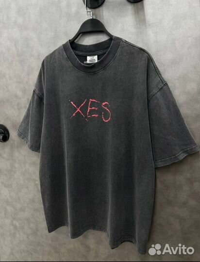 Футболка vetements - XES