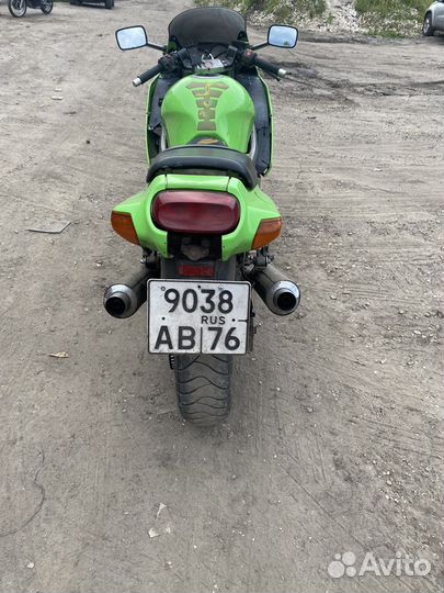 Kawasaki ZZR 400-2