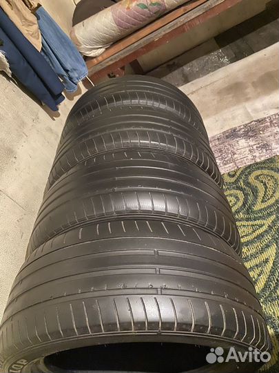 Dunlop SP Sport Maxx GT 245/50 R18 100W